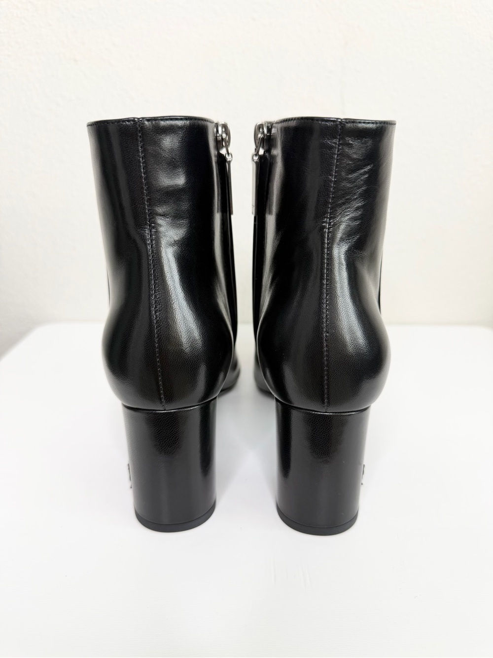 NEW Saint Laurent Nappa Loulou Black Leather Block Heel Ankle Boots Size 37.5 - Picture 6 of 9